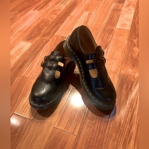 NEW Dr. Martens Mary Jane Size 9